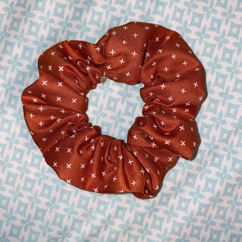 Handmade rust checker scrunchie!